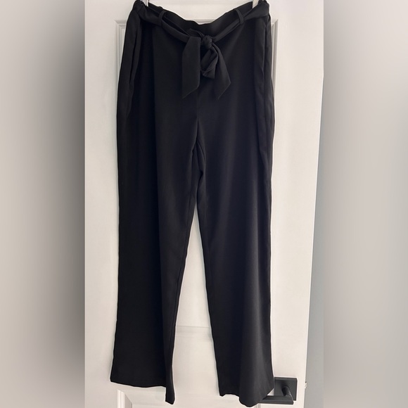Ricki's Black Wide Leg Tie-Waist Dress Pants - Size 10 - Picture 2 of 4